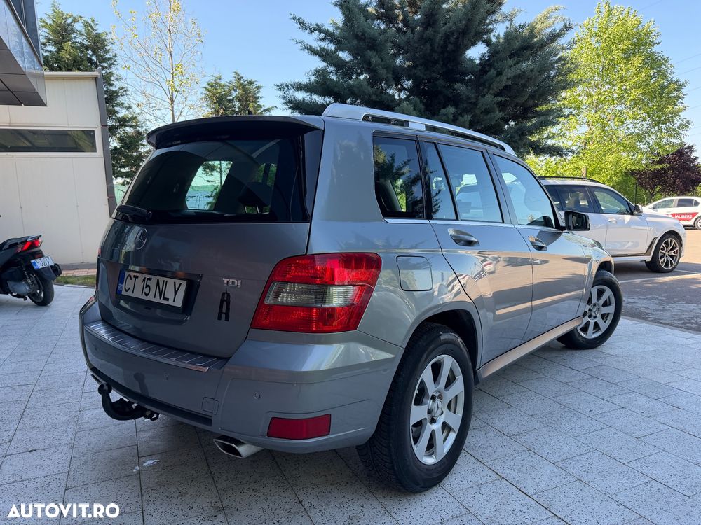 Mercedes-Benz GLK 220 CDI (BlueEFFICIENCY) - 2