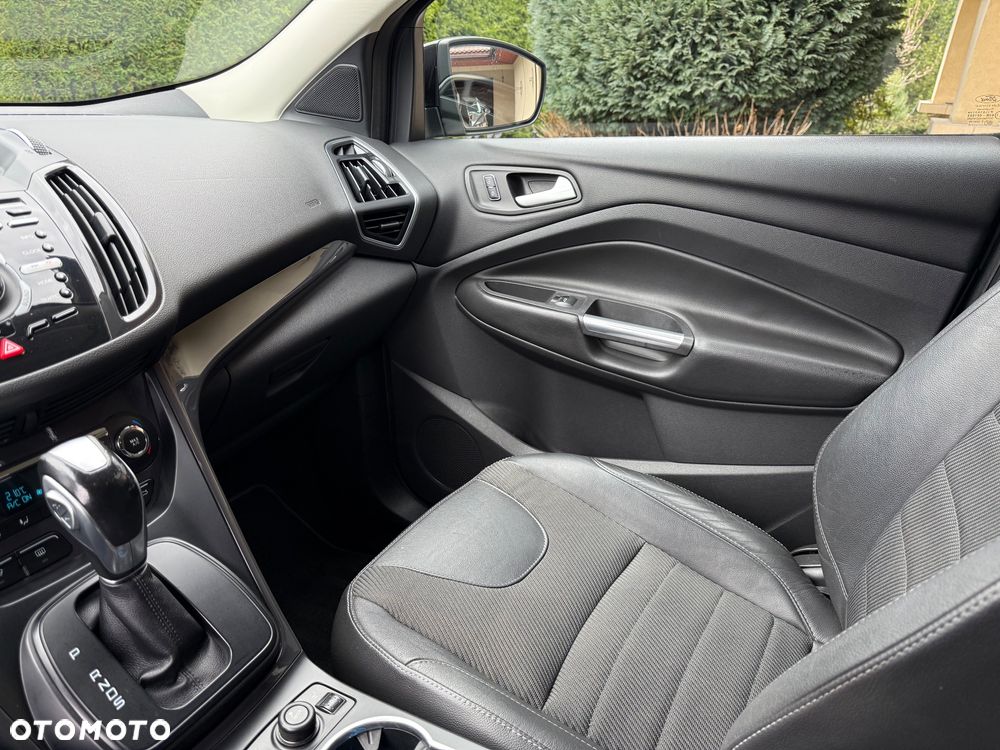 Ford Kuga 2.0 TDCi 4x4 ST-Line - 35