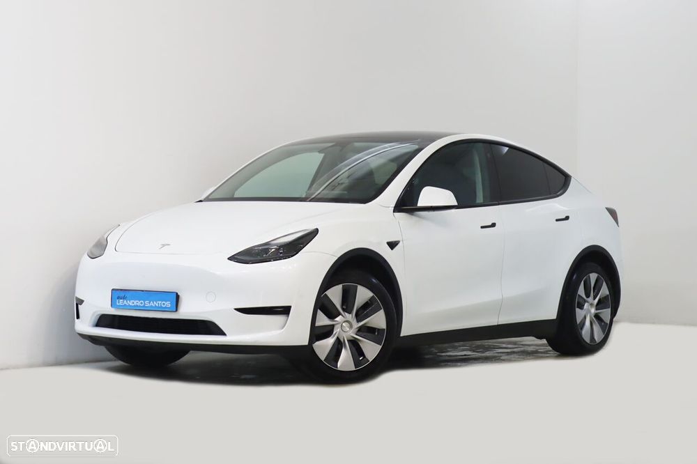 Tesla Model Y RWD - 2