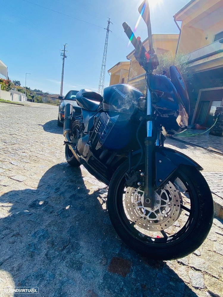 Kawasaki ZR - 6