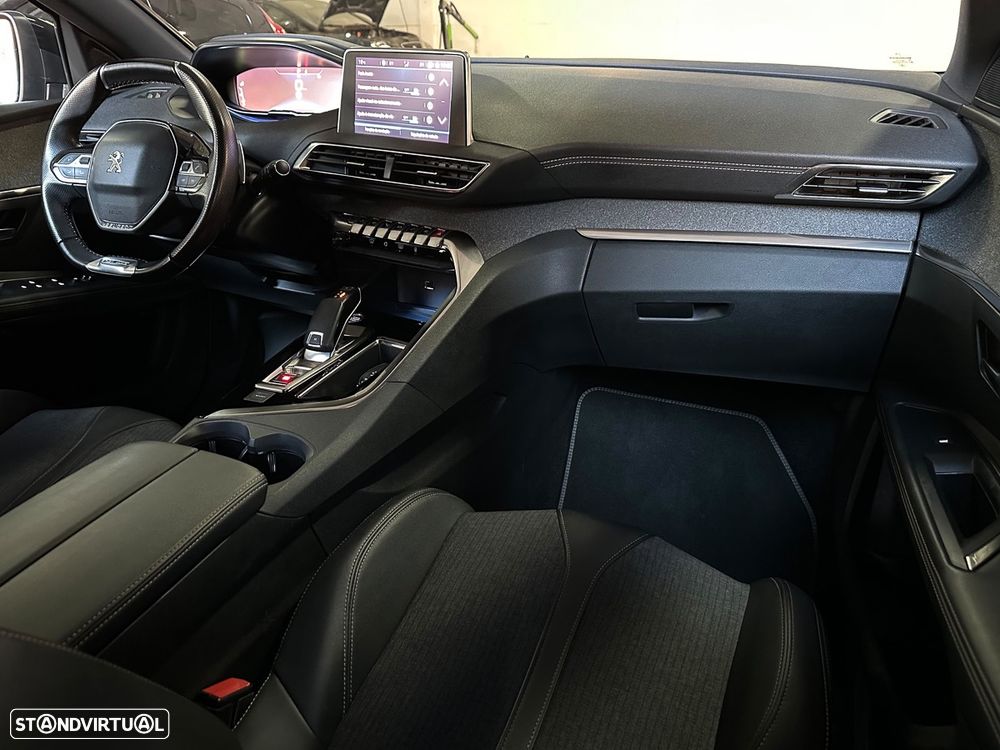 Peugeot 5008 1.5 BlueHDi GT Line J19 EAT8 - 28