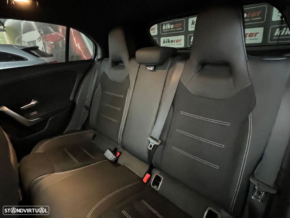 Mercedes-Benz A 250 e 8G-DCT AMG Line - 52