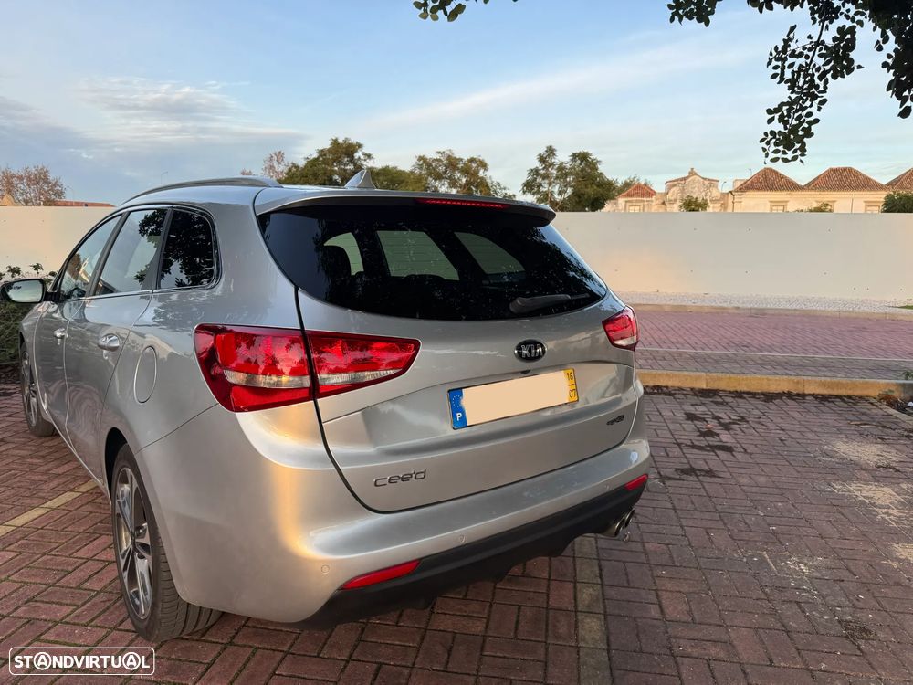Kia Ceed SW 1.6 CRDi GT Line - 2