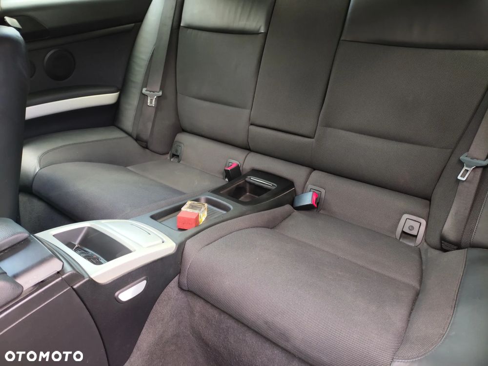 BMW Seria 3 330i - 14