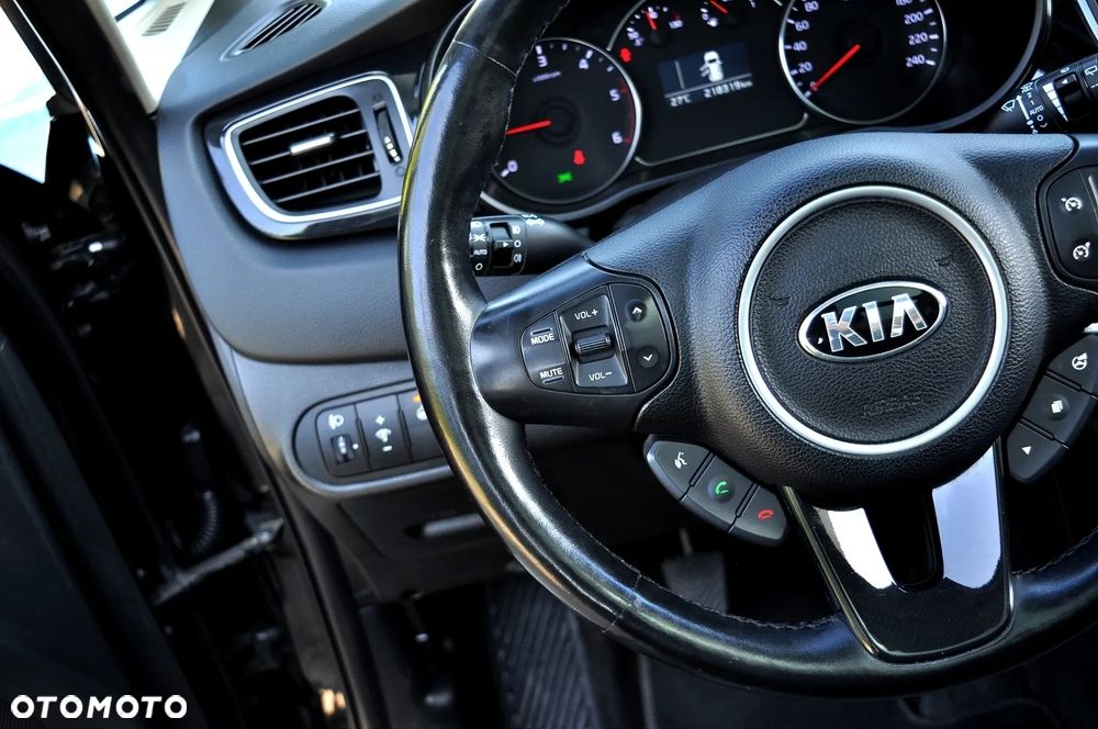 Kia Carens 1.7 CRDi XL 7os - 35