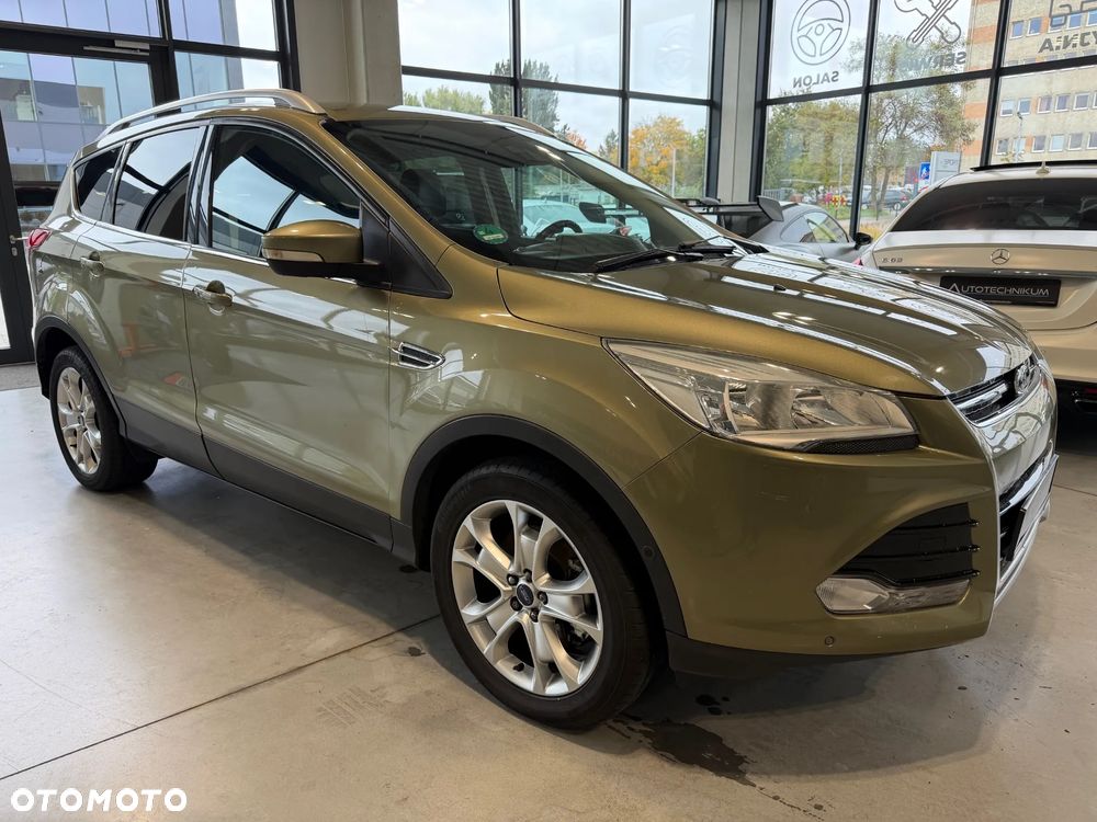 Ford Kuga 2.0 TDCi 2x4 Titanium - 3