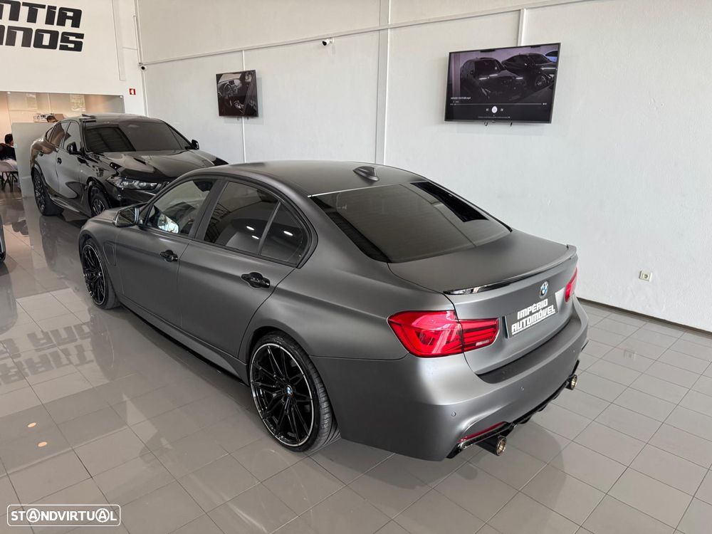 BMW 330 e iPerformance Pack M - 12