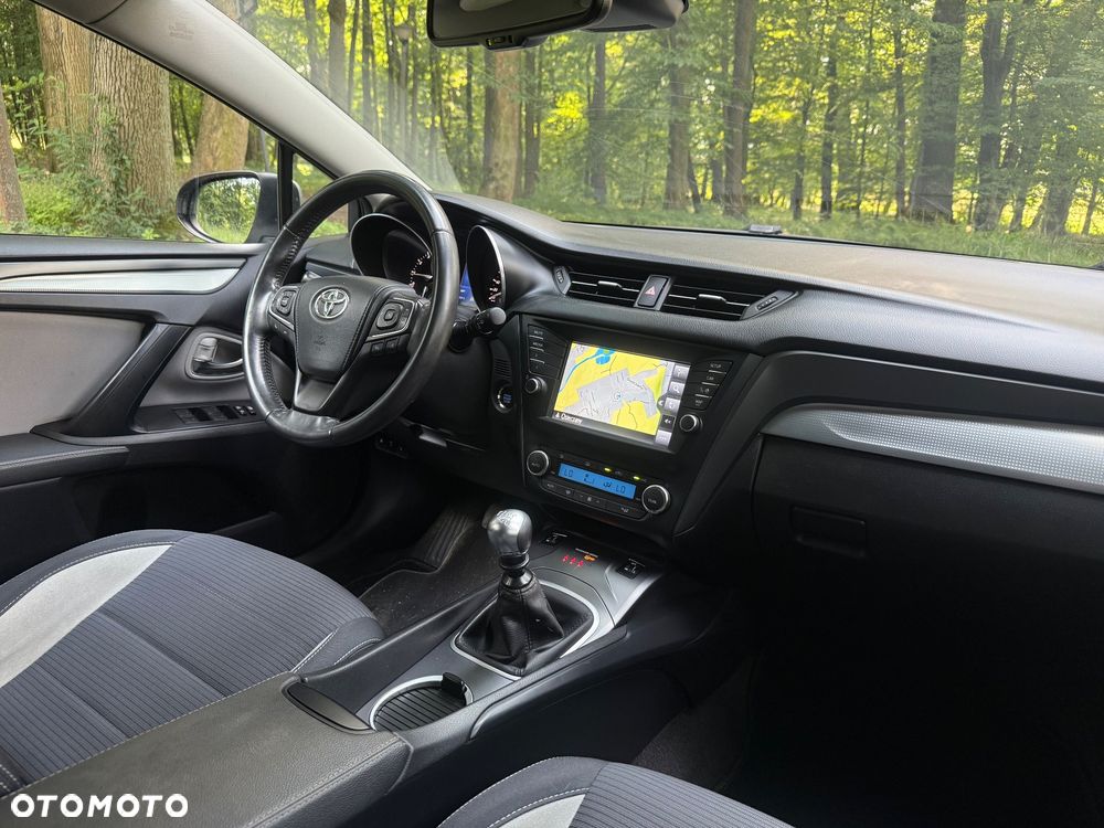 Toyota Avensis Touring Sports 1.8 Edition S+ - 10