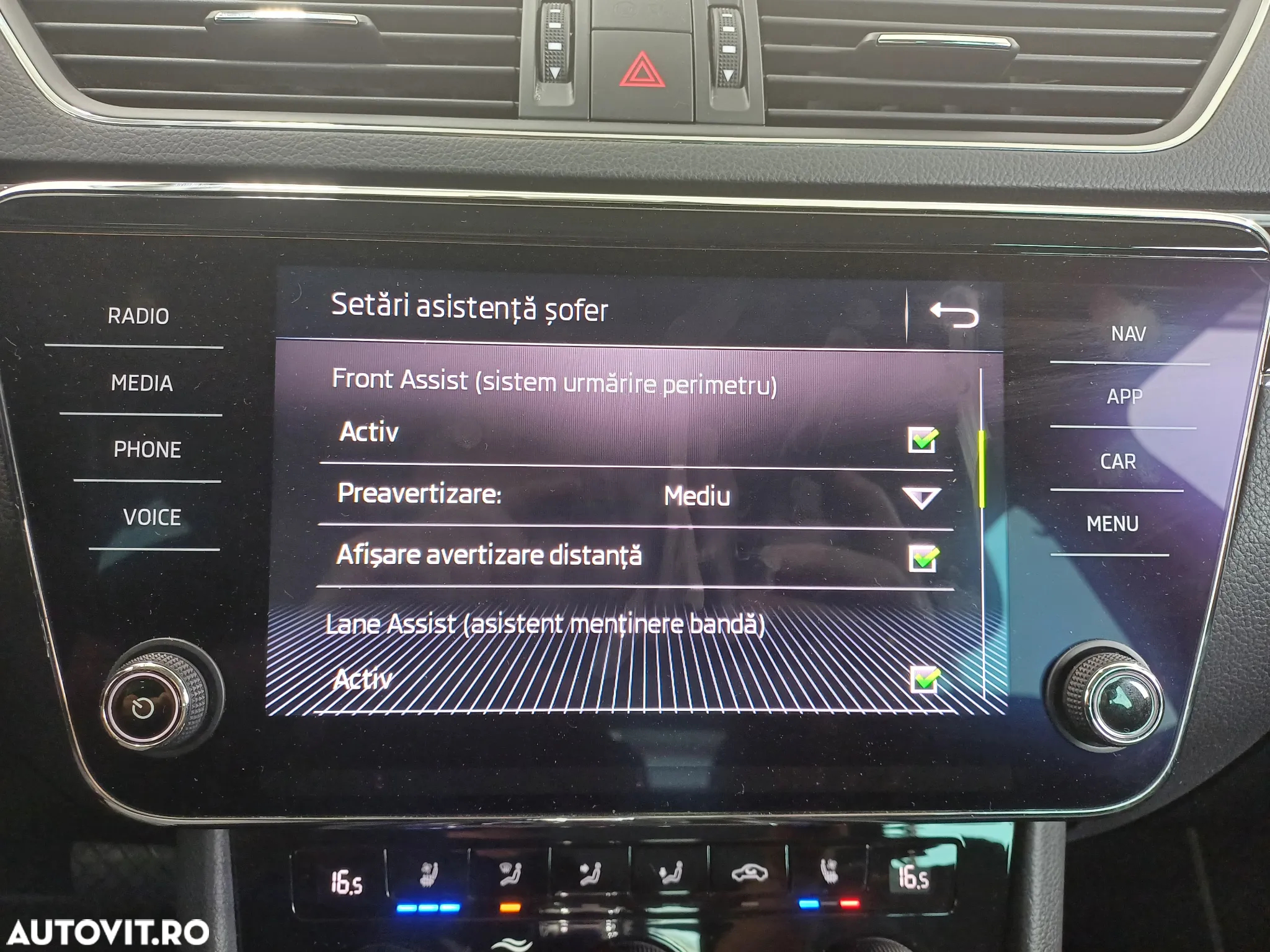 Skoda Superb Combi 2.0 TDI 4X4 DSG Laurin & Klement - 22