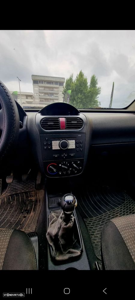 Opel Corsa - 8