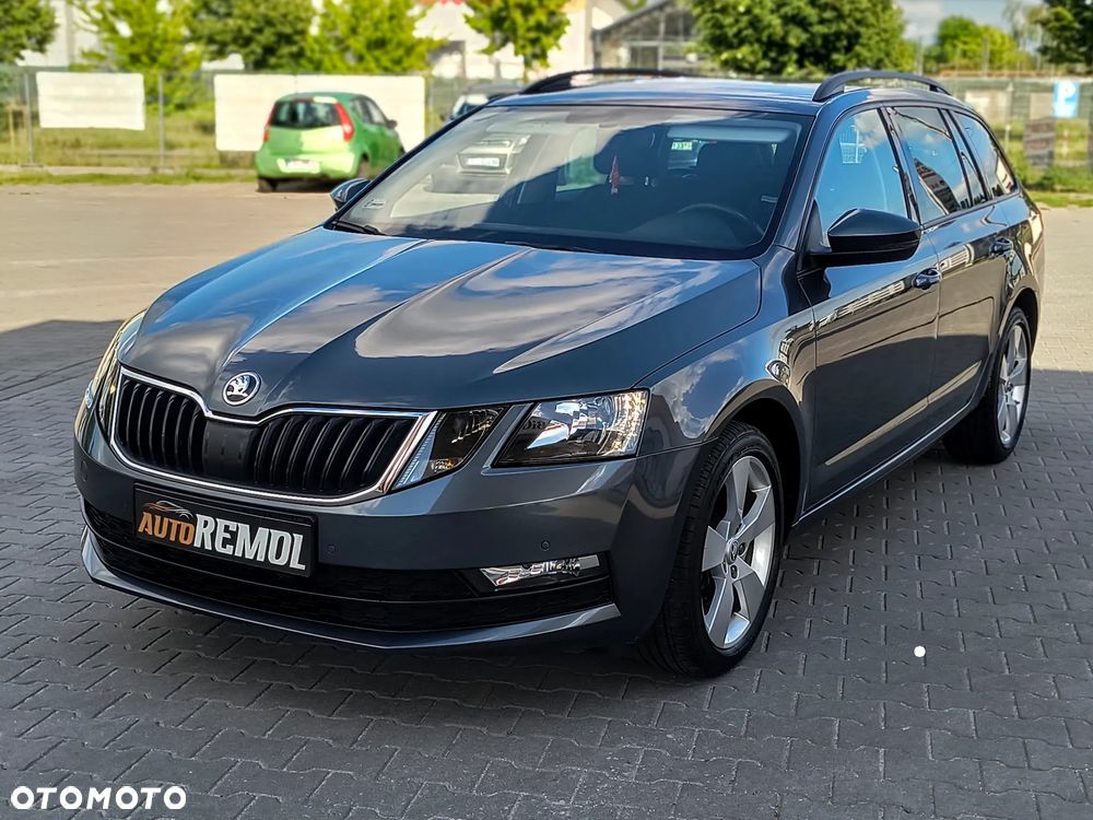 Skoda Octavia 2.0 TDI DSG Ambition - 11