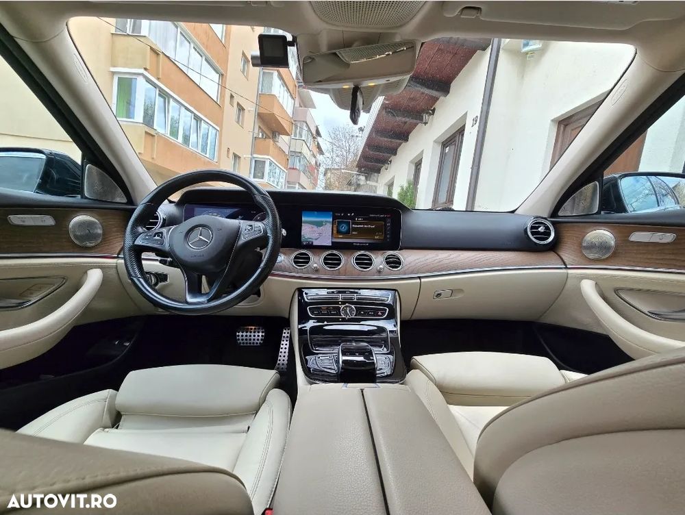 Mercedes-Benz E 220 d 9G-TRONIC Exclusive - 4