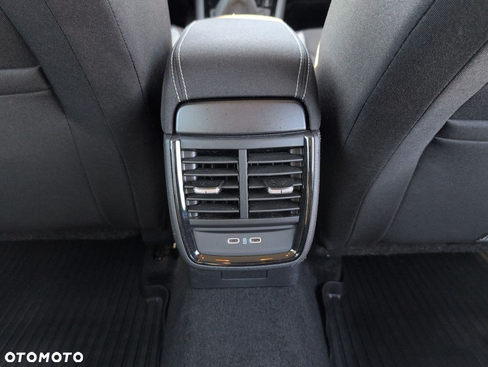 Skoda Scala 1.0 TSI Selection DSG - 12