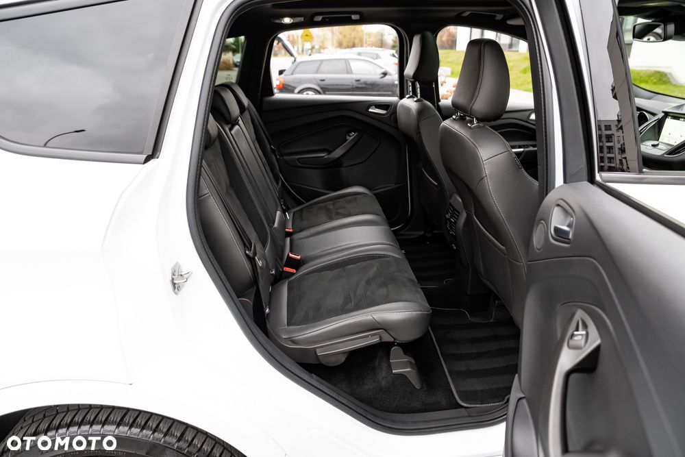 Ford Kuga 2.0 TDCi 4x4 ST-Line - 22