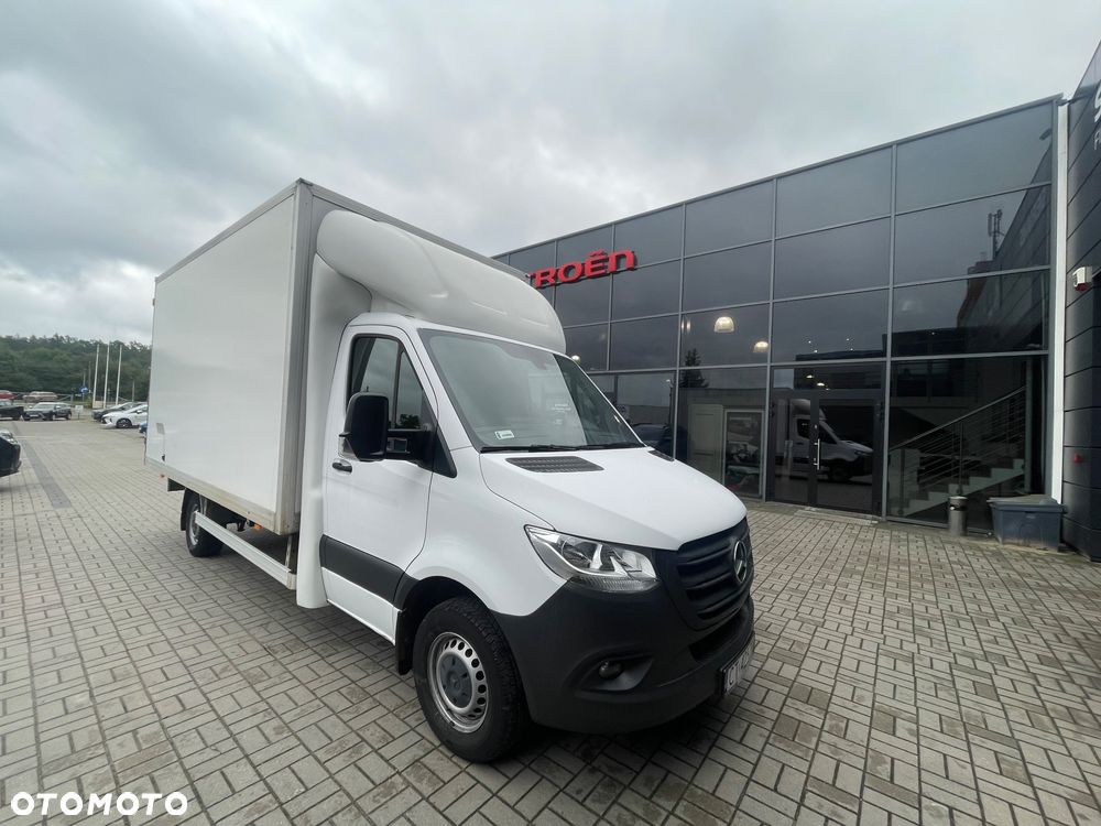 Mercedes-Benz Sprinter - 1