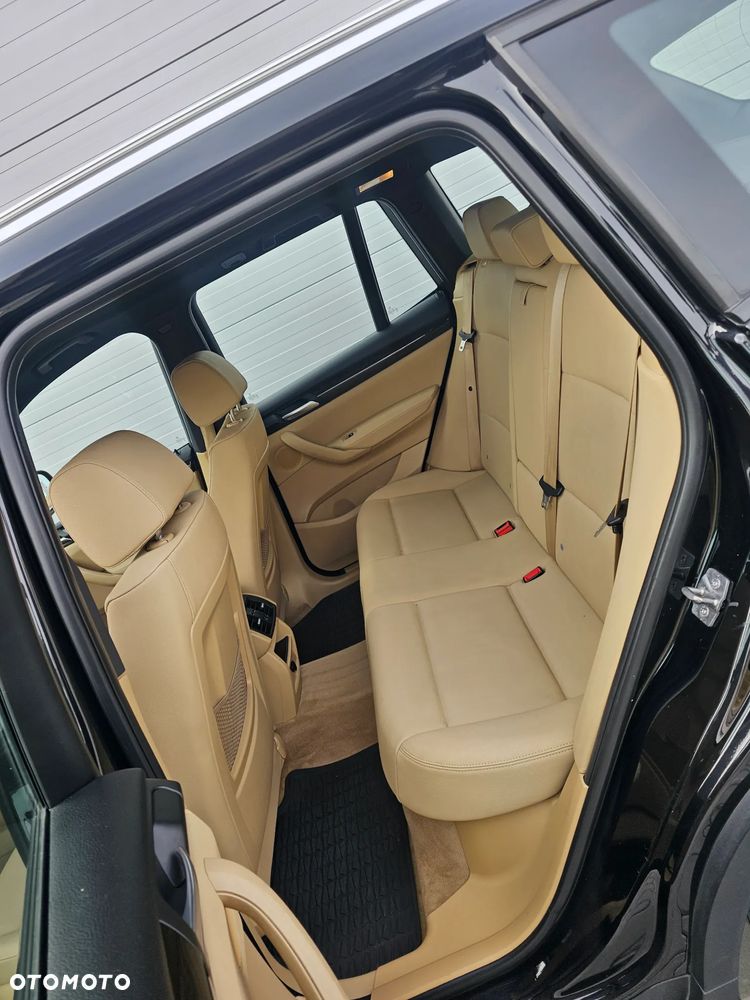 BMW X3 xDrive20d - 16