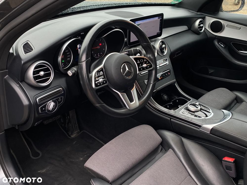 Mercedes-Benz Klasa C 300 d T 9G-TRONIC Avantgarde - 14