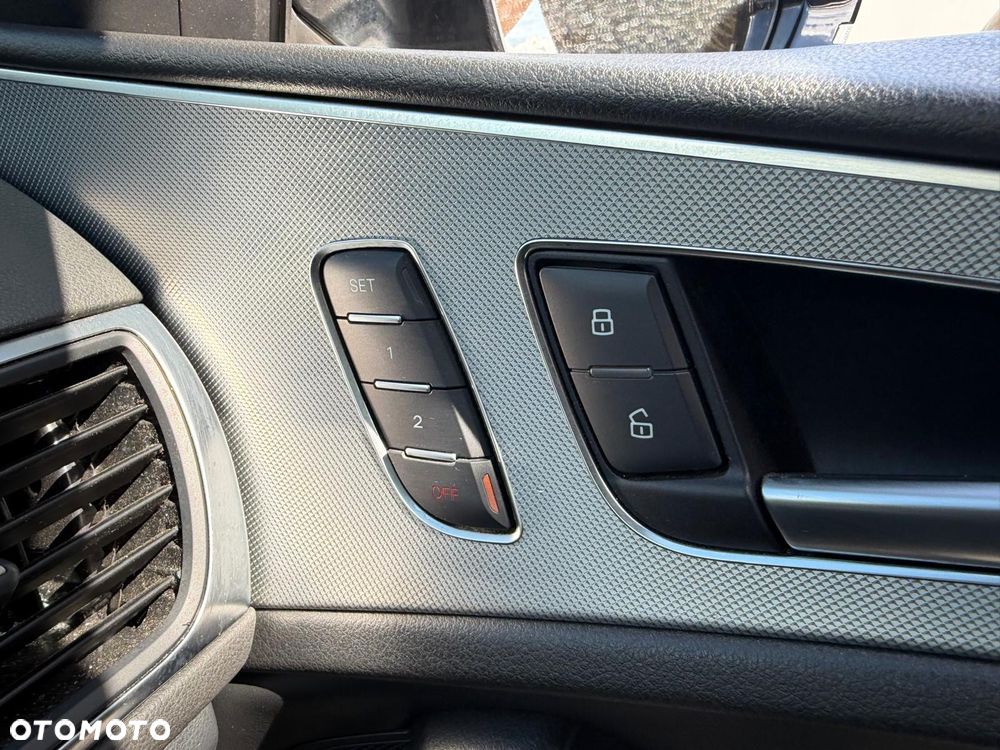 Audi A6 Allroad - 32