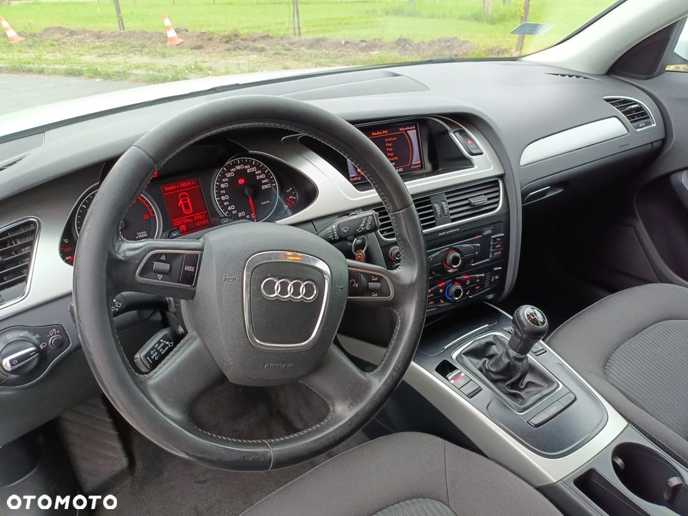 Audi A4 Avant 2.0 TDI DPF Ambition - 6