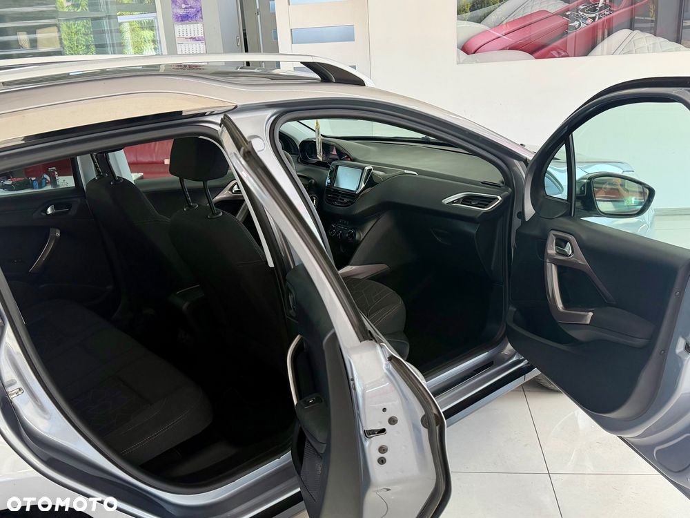 Peugeot 2008 PureTech 82 Style - 31