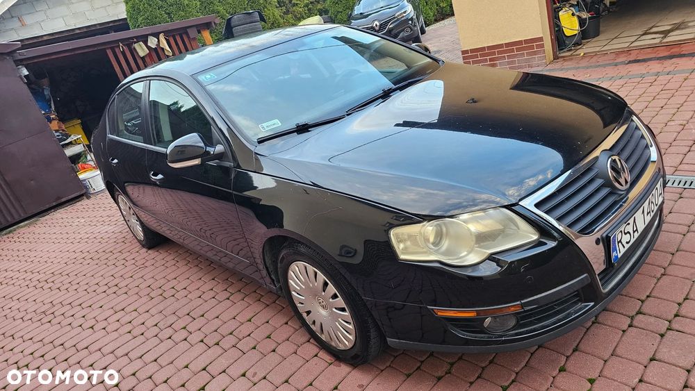 Volkswagen Passat 2.0 TDI Comfortline - 17