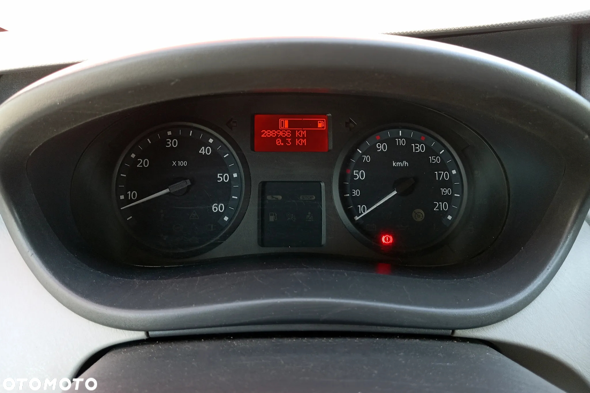 Renault TRAFIC II L1H1 - 25