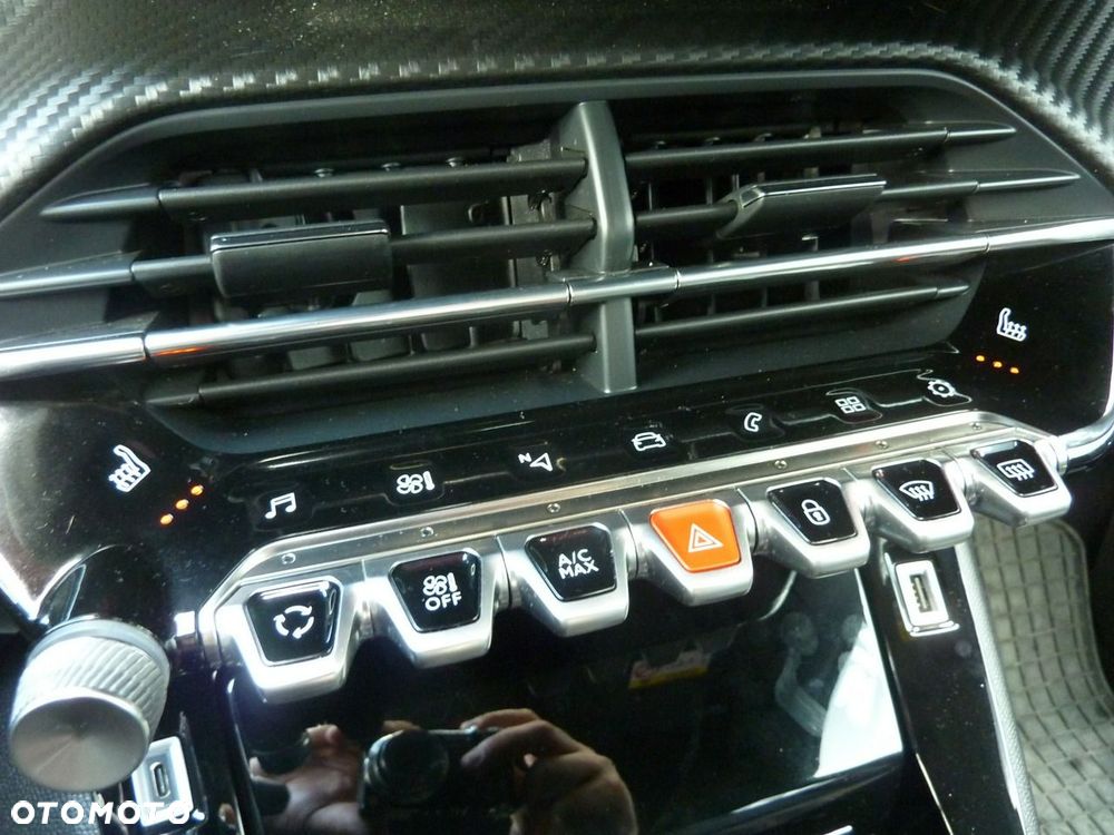 Peugeot 2008 - 29