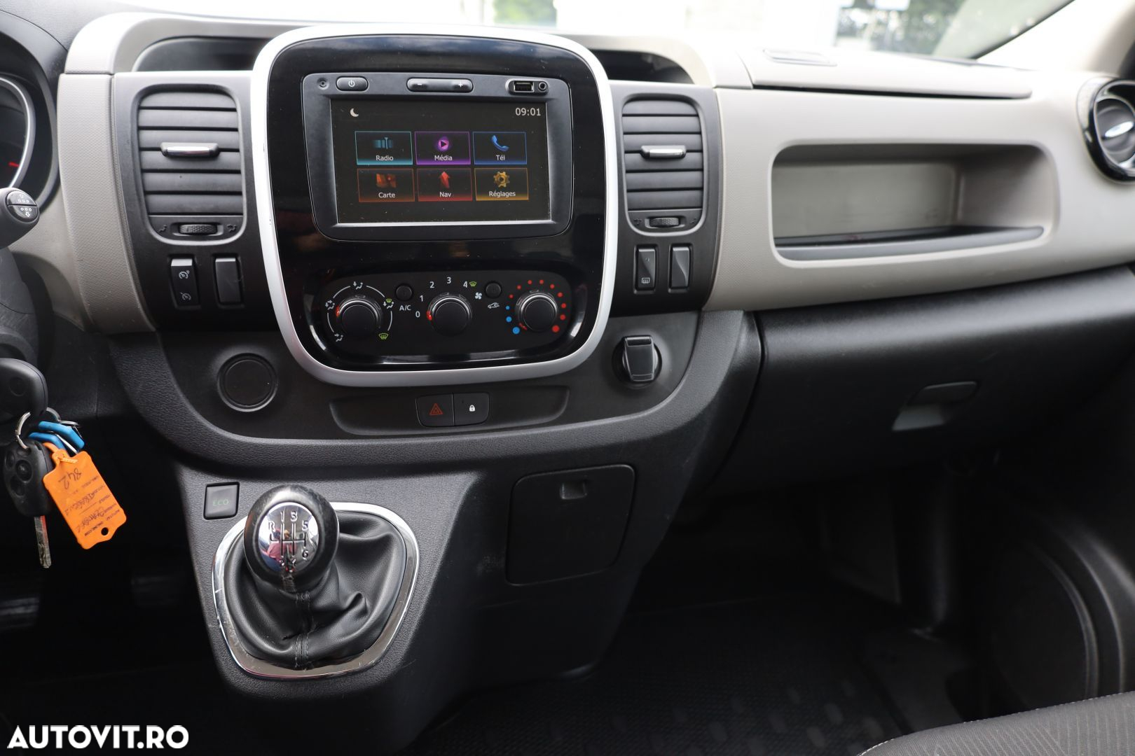 Renault Trafic - 16