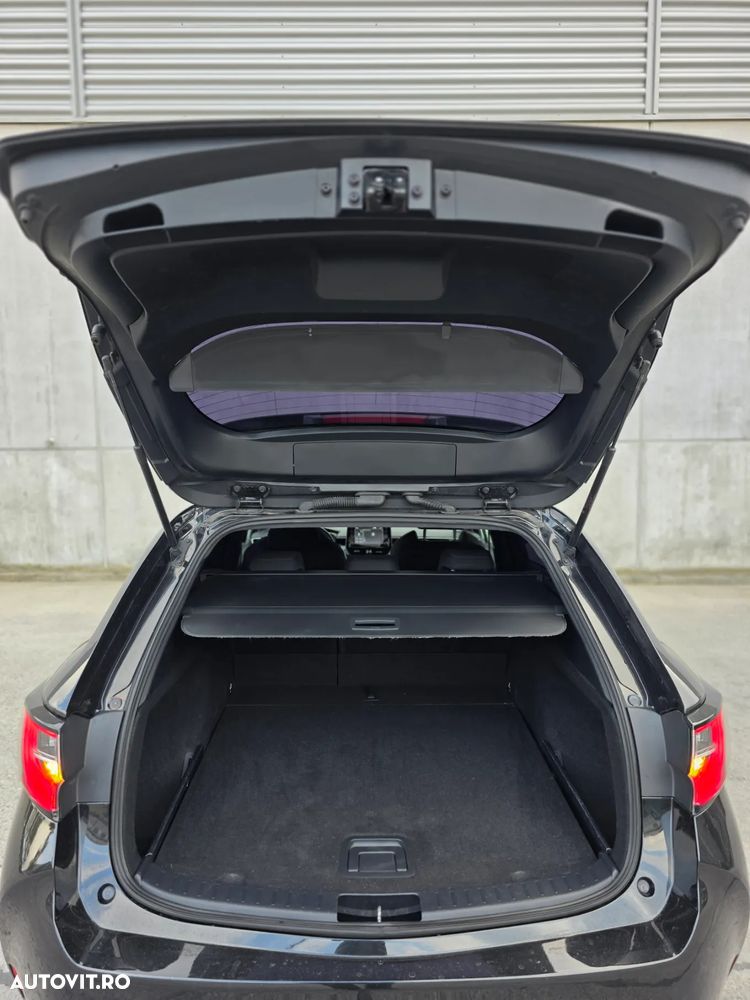 Toyota Corolla 1.8 Hybrid Comfort - 10