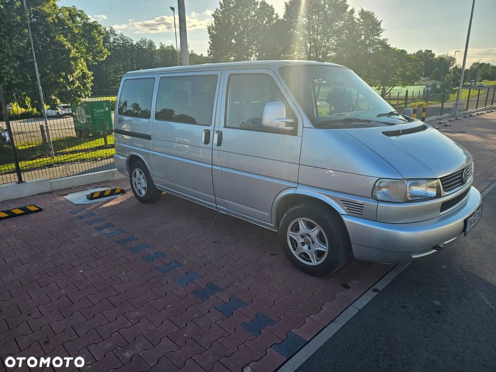 Volkswagen Multivan - 16