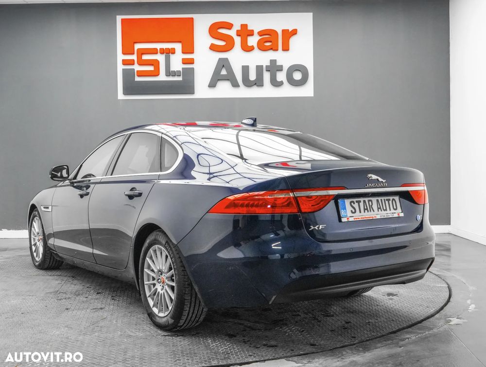 Jaguar XF 20d RWD E-Performance Pure - 4
