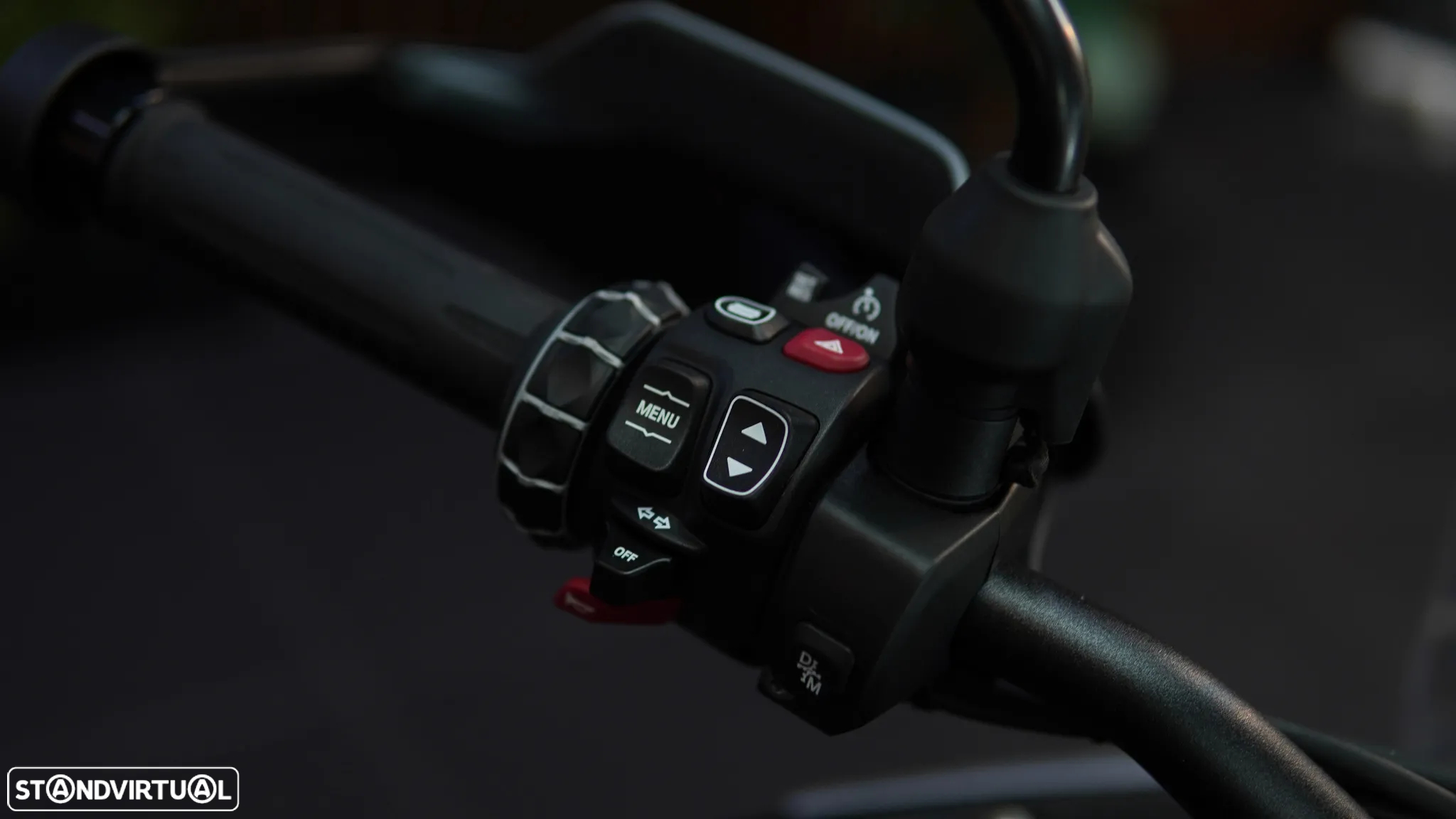 BMW R 1300 GS Adventure TRIPLE BLACK Rebaixada ASA - 12