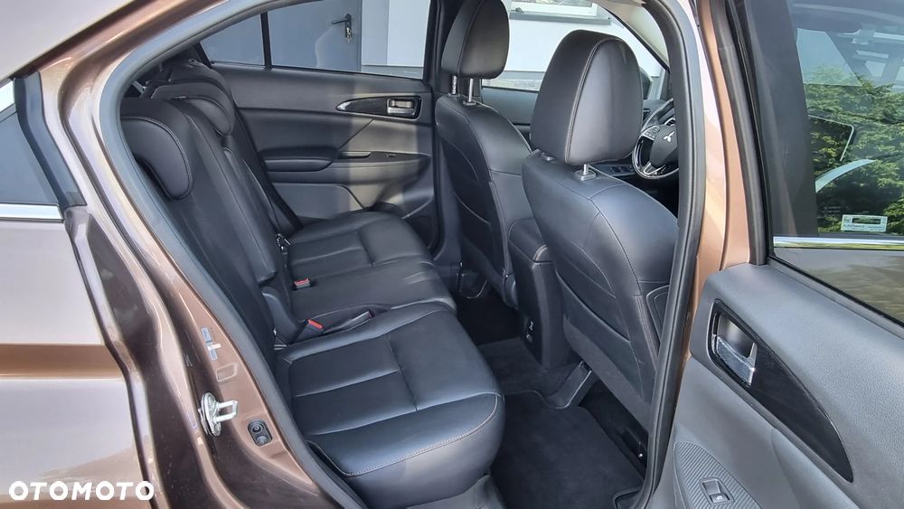 Mitsubishi Eclipse Cross 1.5 T-MIVEC ClearTec CVT 4WD Diamant Edition Plus - 14