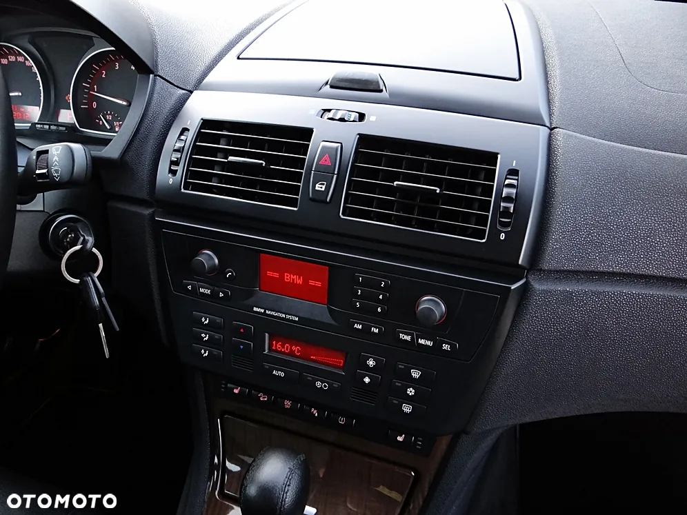 BMW X3 3.0i - 30