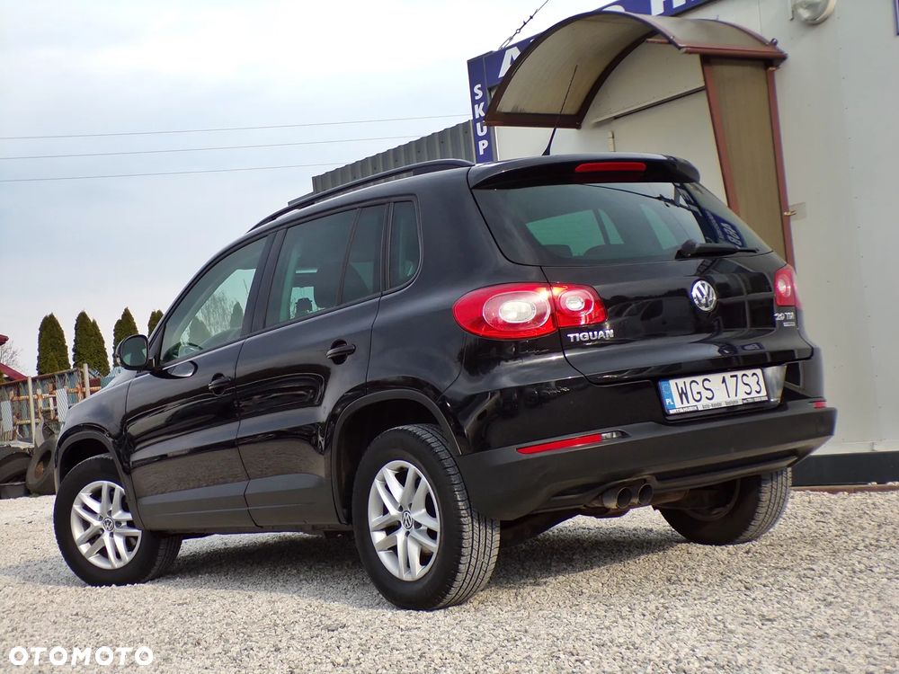 Volkswagen Tiguan - 4