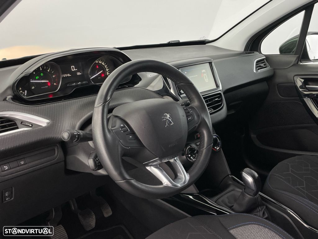 Peugeot 2008 1.5 BlueHDi Signature - 17