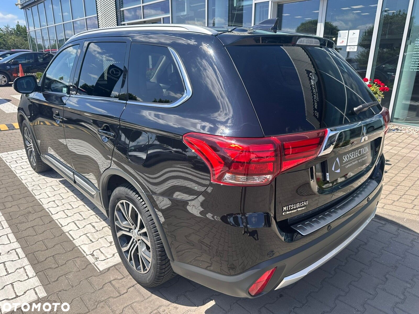 Mitsubishi Outlander - 5