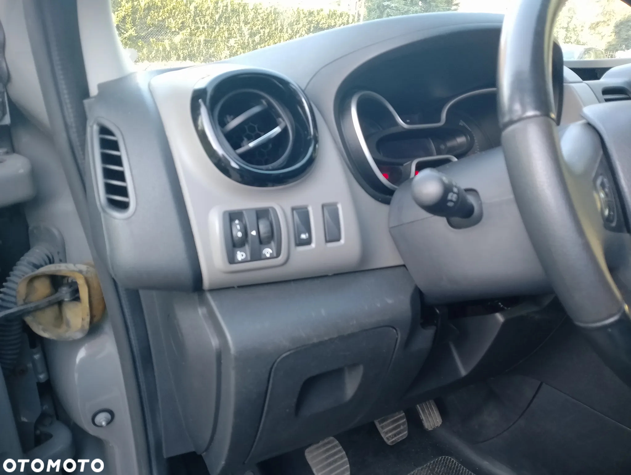 Nissan NV300 - 20