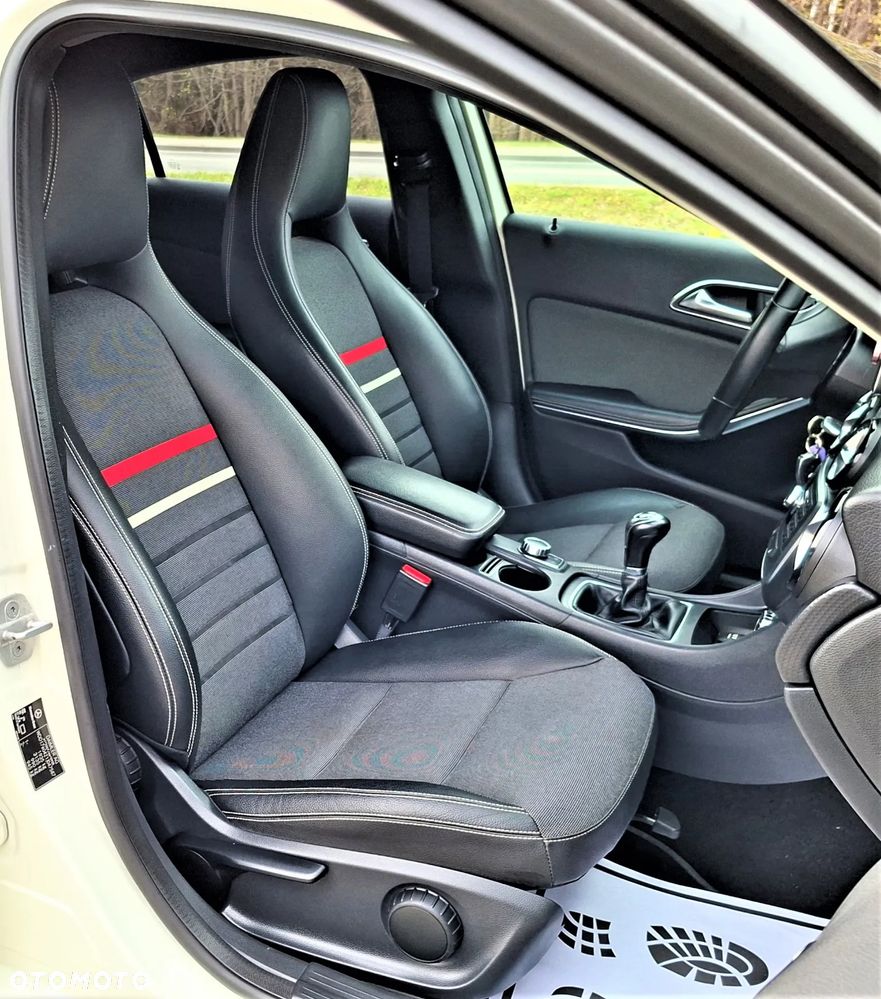 Mercedes-Benz Klasa A 180 (BlueEFFICIENCY) AMG Sport - 22