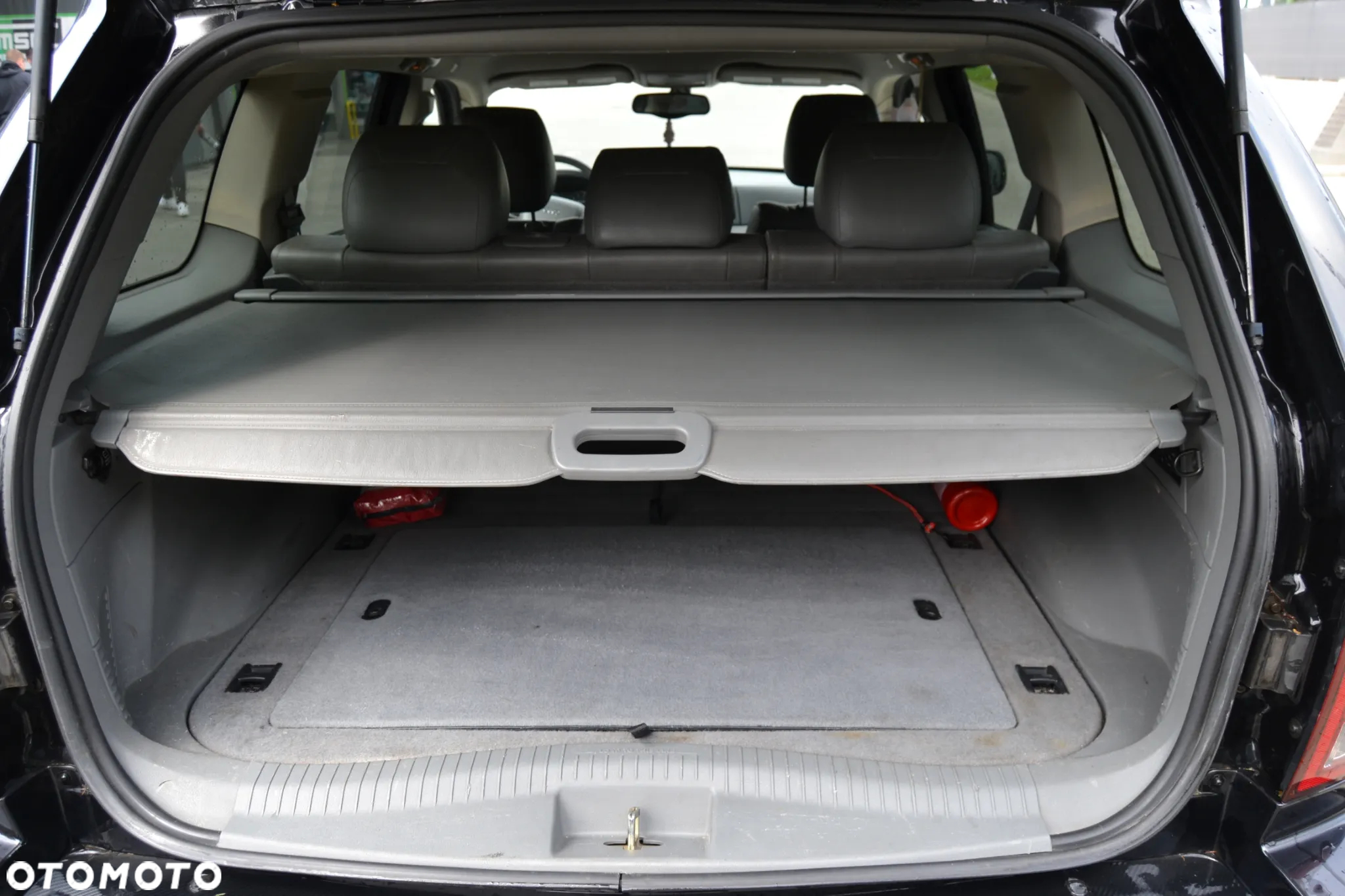 Jeep Grand Cherokee - 21