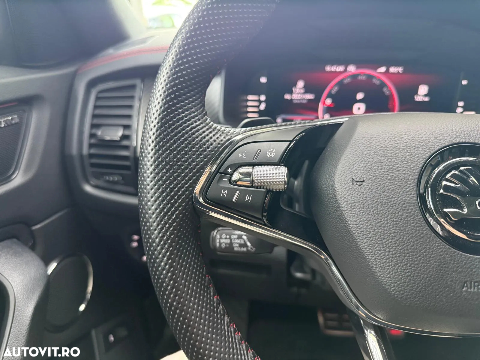 Skoda Kodiaq 2.0 TSI 4X4 DSG RS - 16