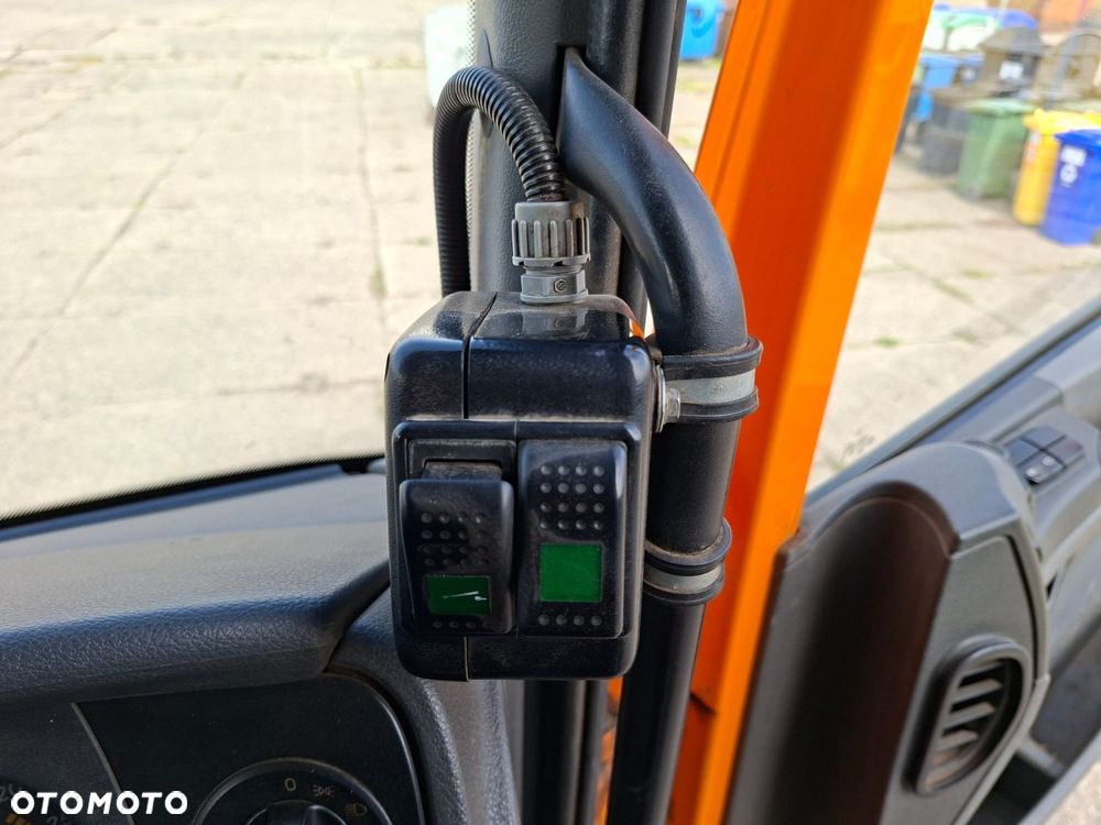 Versalift Atego 1518 Lko - 17