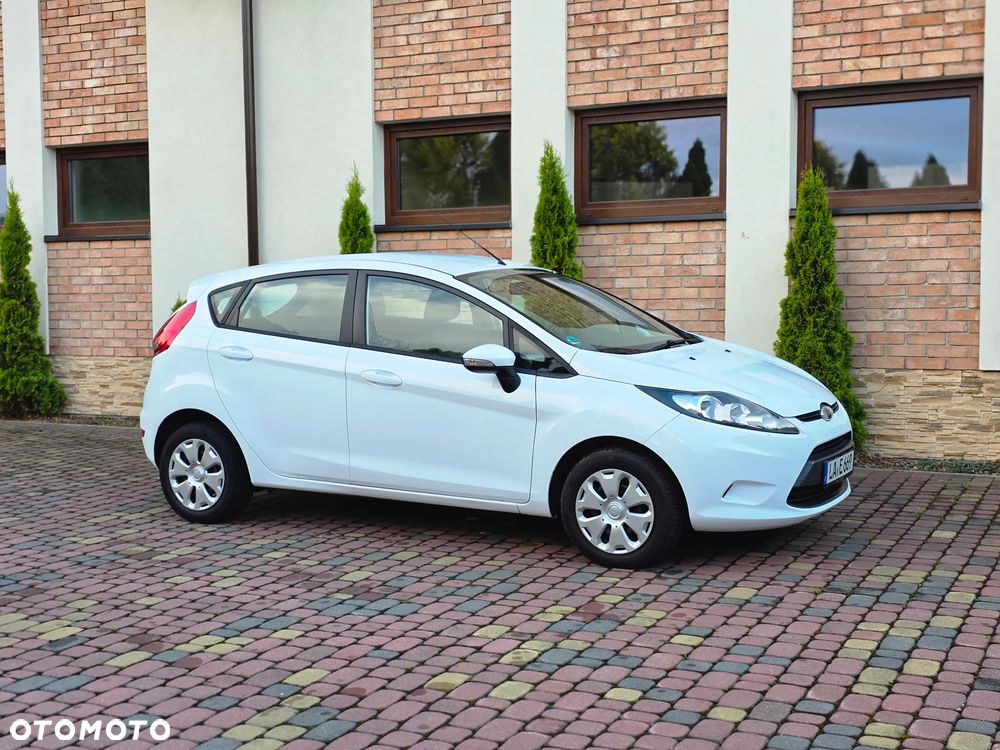 Ford Fiesta 1.25 Ambiente - 29