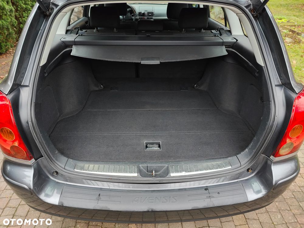 Toyota Avensis 1.8 VVT-i Automatik Sol - 5
