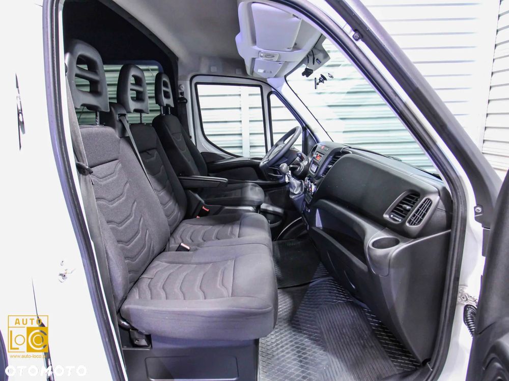 Iveco DAILY 35S15 BRYGADÓWKA 7 OSÓB - 10