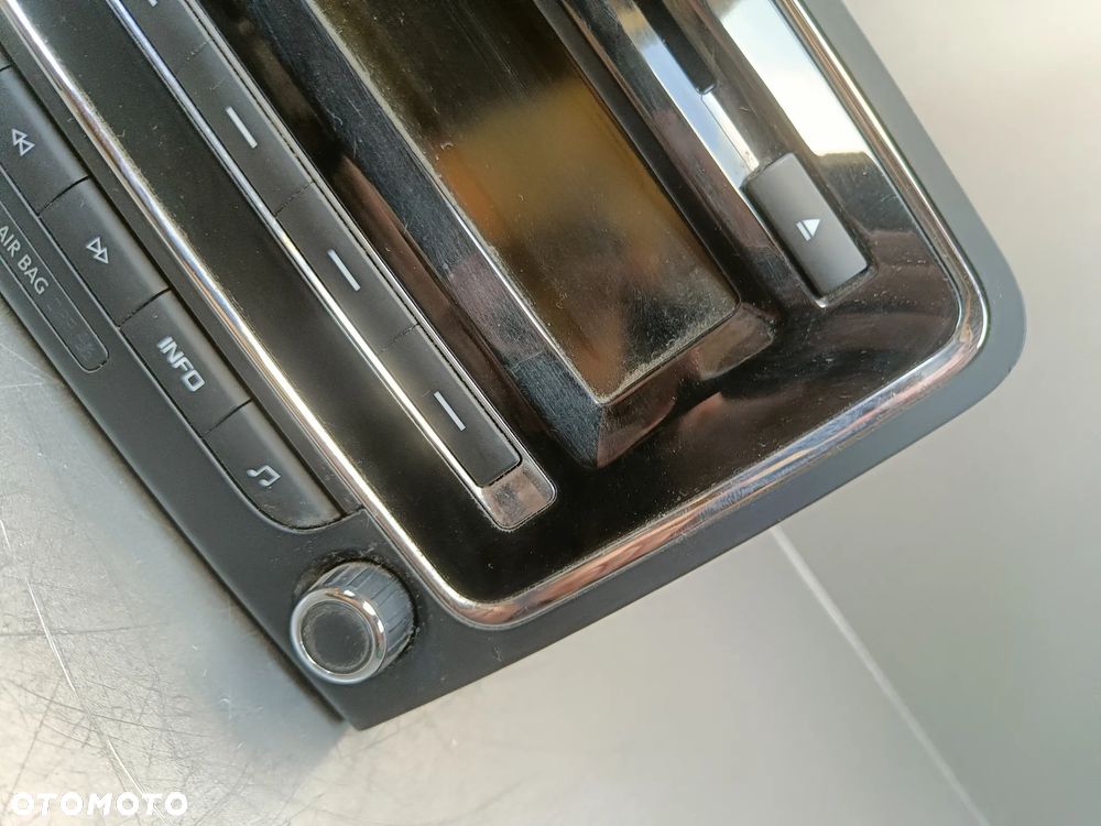 Radio CD Swing Skoda Superb 2 II Lift FL Delphi 3T0035161K - 4