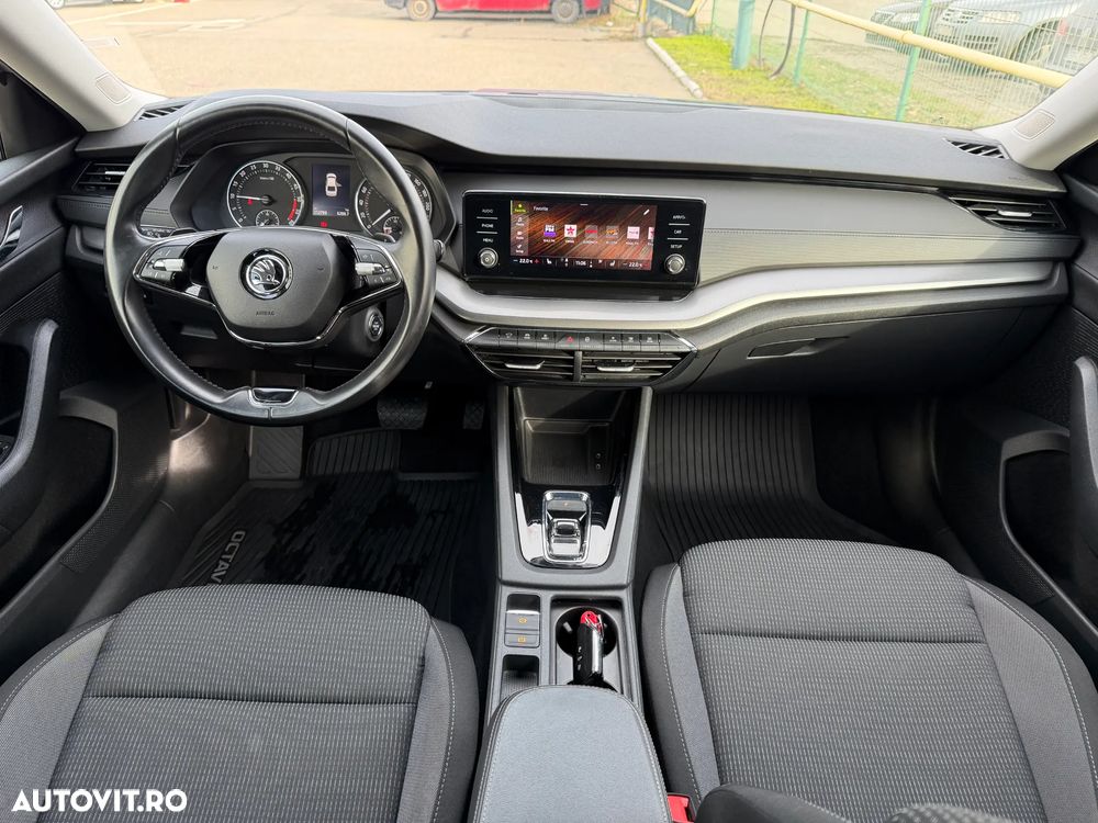 Skoda Octavia 2.0 TDI DSG Ambition - 21