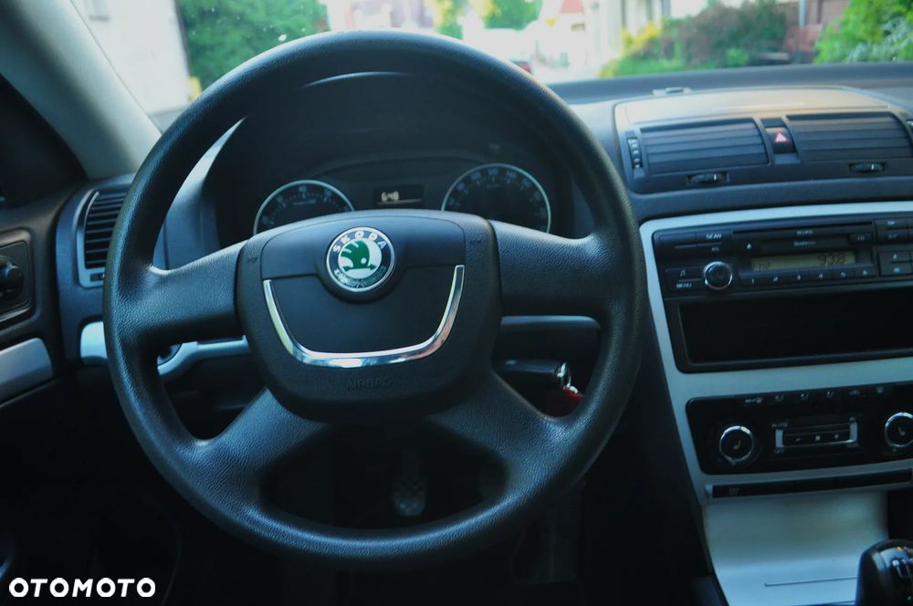 Skoda Octavia 1.6 Team Edition - 15