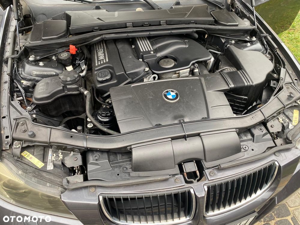 BMW Seria 3 - 25