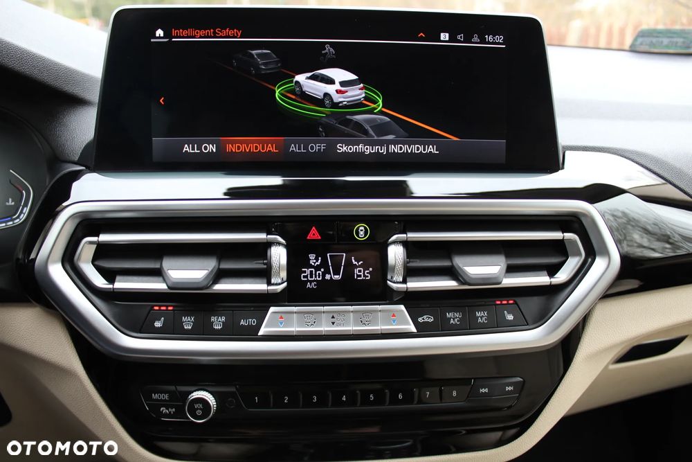 BMW X3 xDrive20i - 24